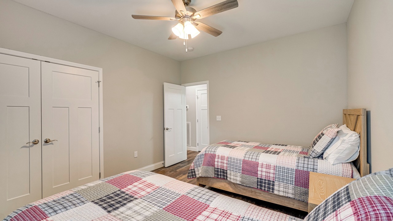 Photo of Bedroom in Crossville