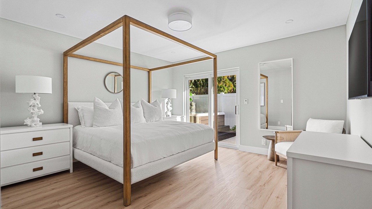 Photo of Bedroom in Lauderdale Beach
