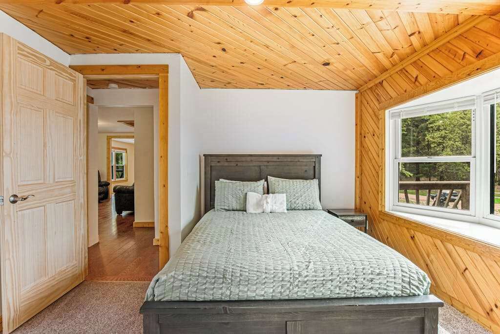 Photo of Bedroom in Mather