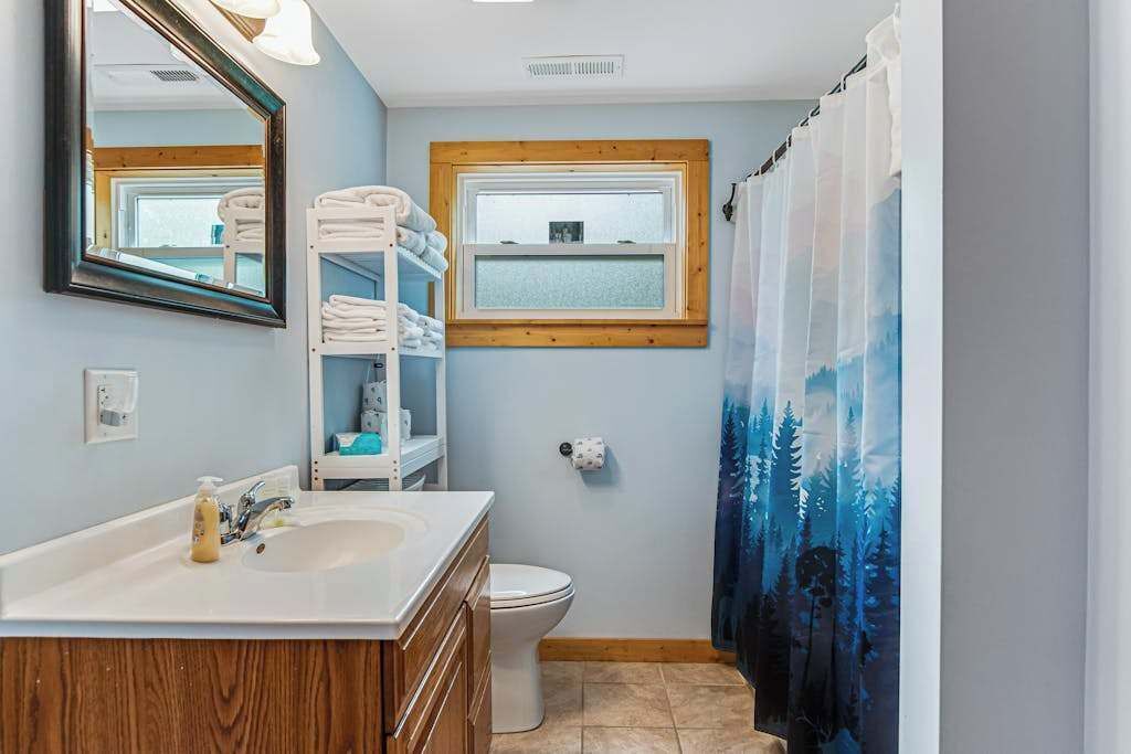 Photo of Bathroom in Mather