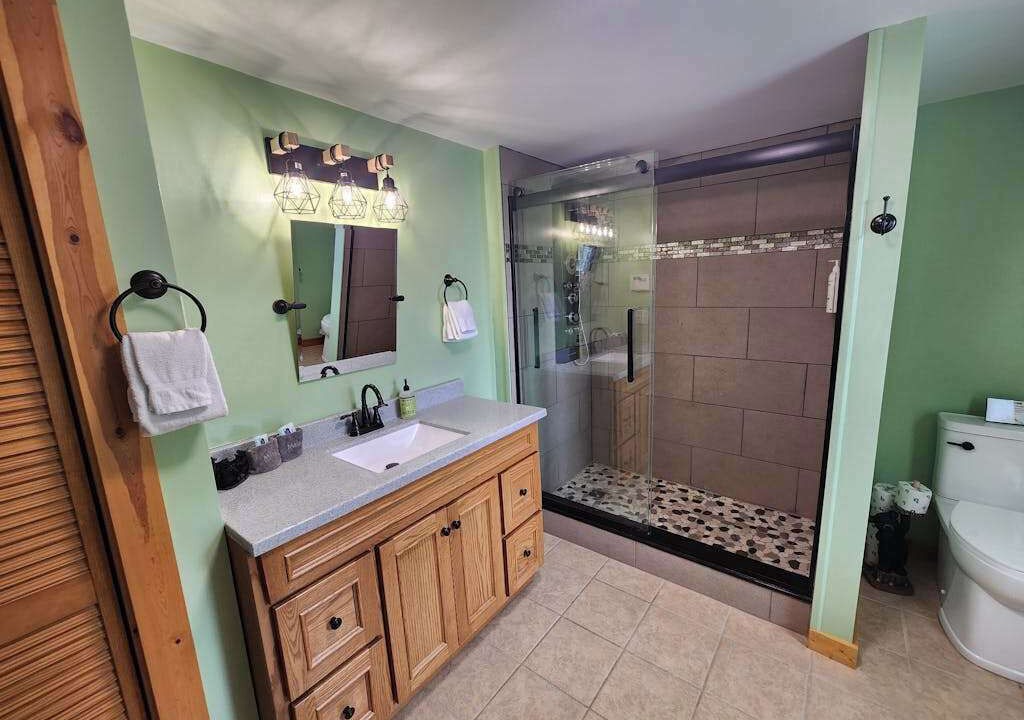 Photo of Bathroom in Mather
