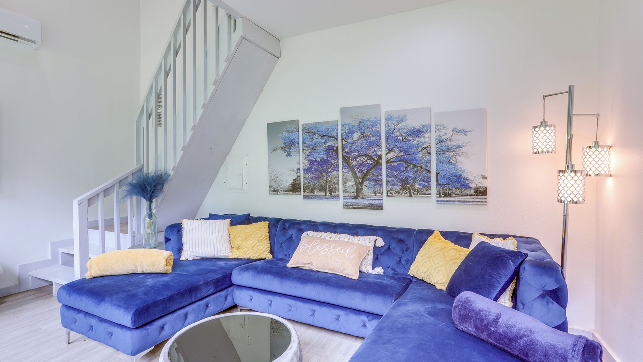 Photo of Livingroom in Mountain View