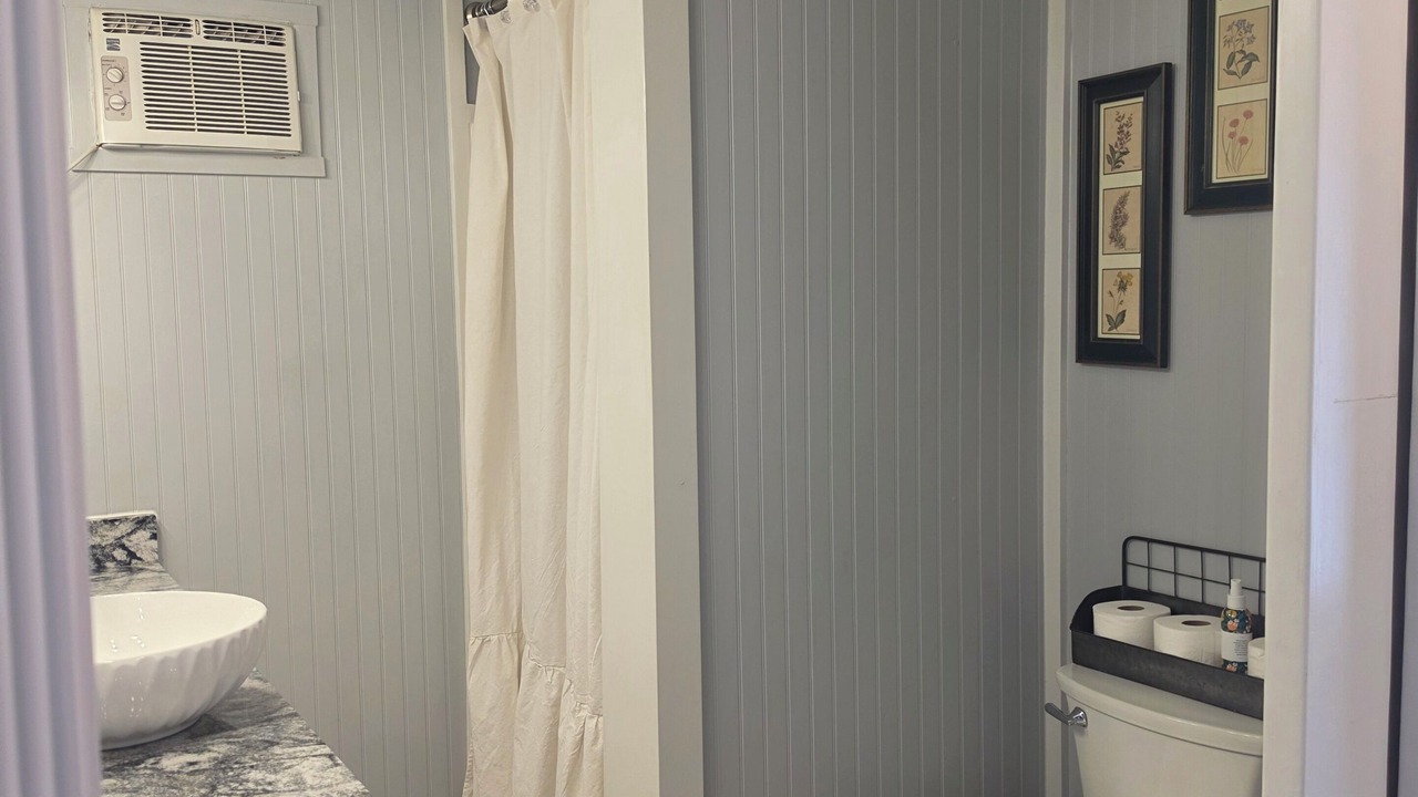 Photo of Bathroom in Harriet