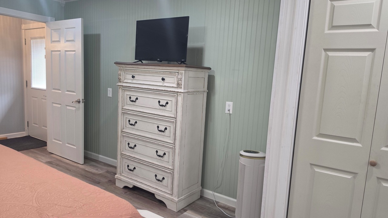 Photo of Bedroom in Harriet