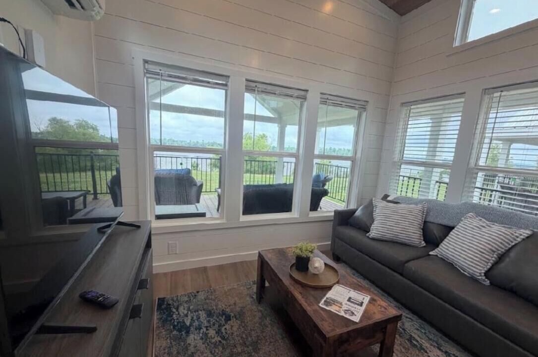 Photo of Livingroom in Vicksburg