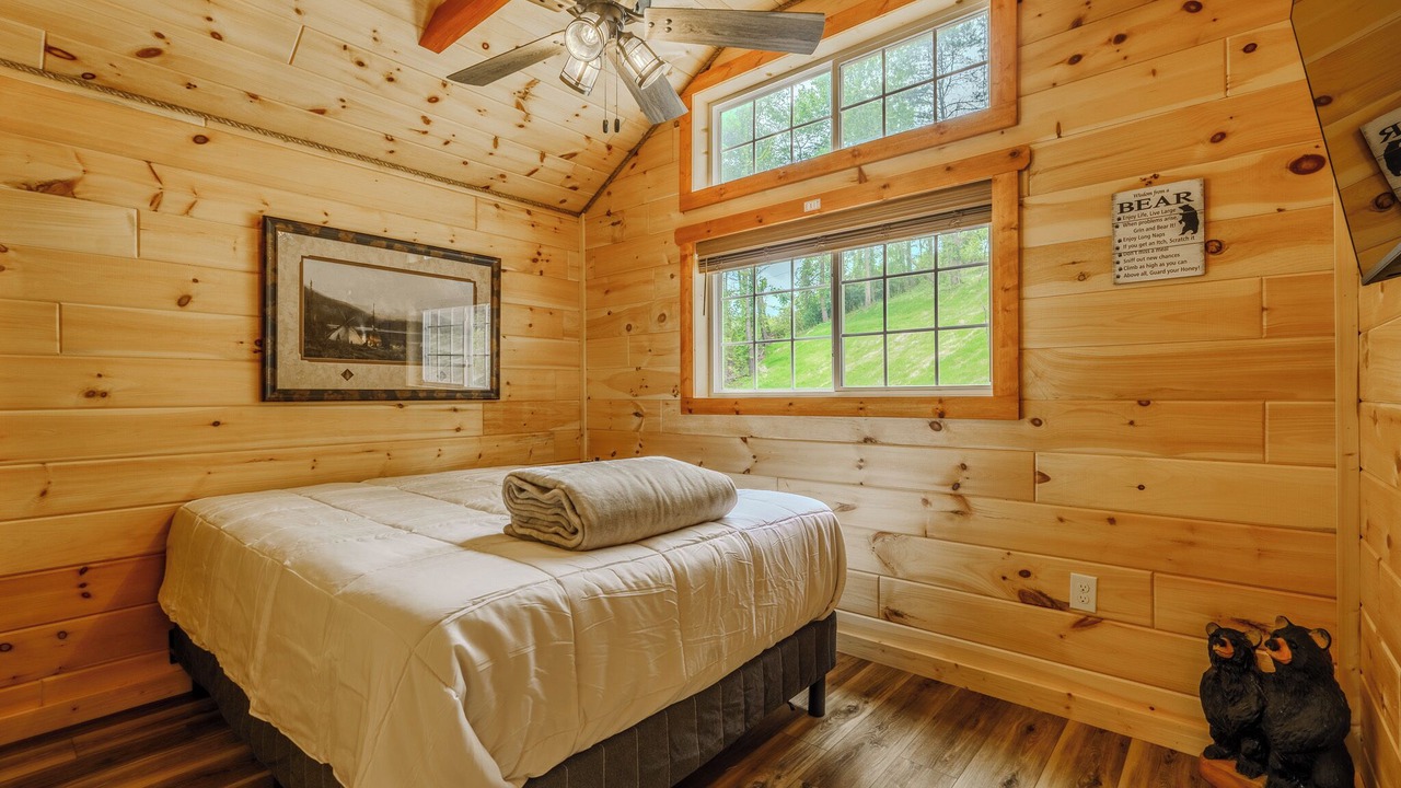 Photo of Bedroom in Kodak