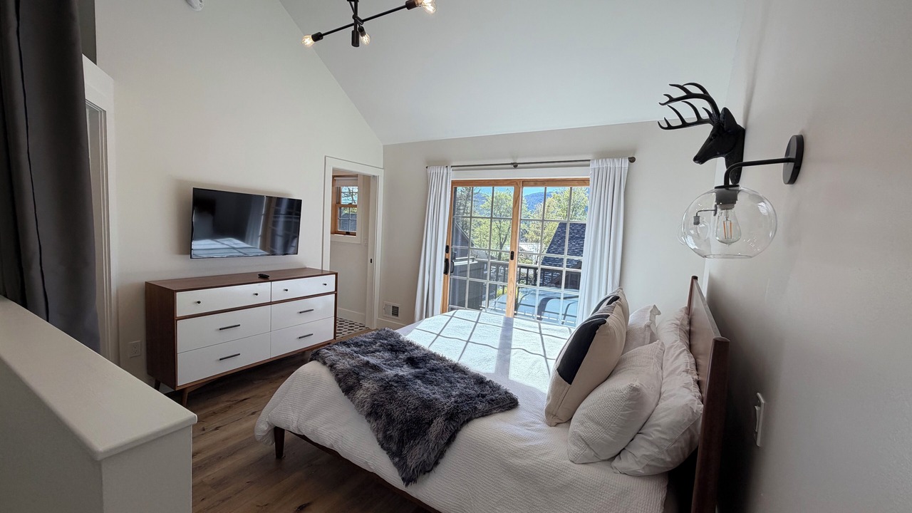 Photo of Bedroom in Lake George