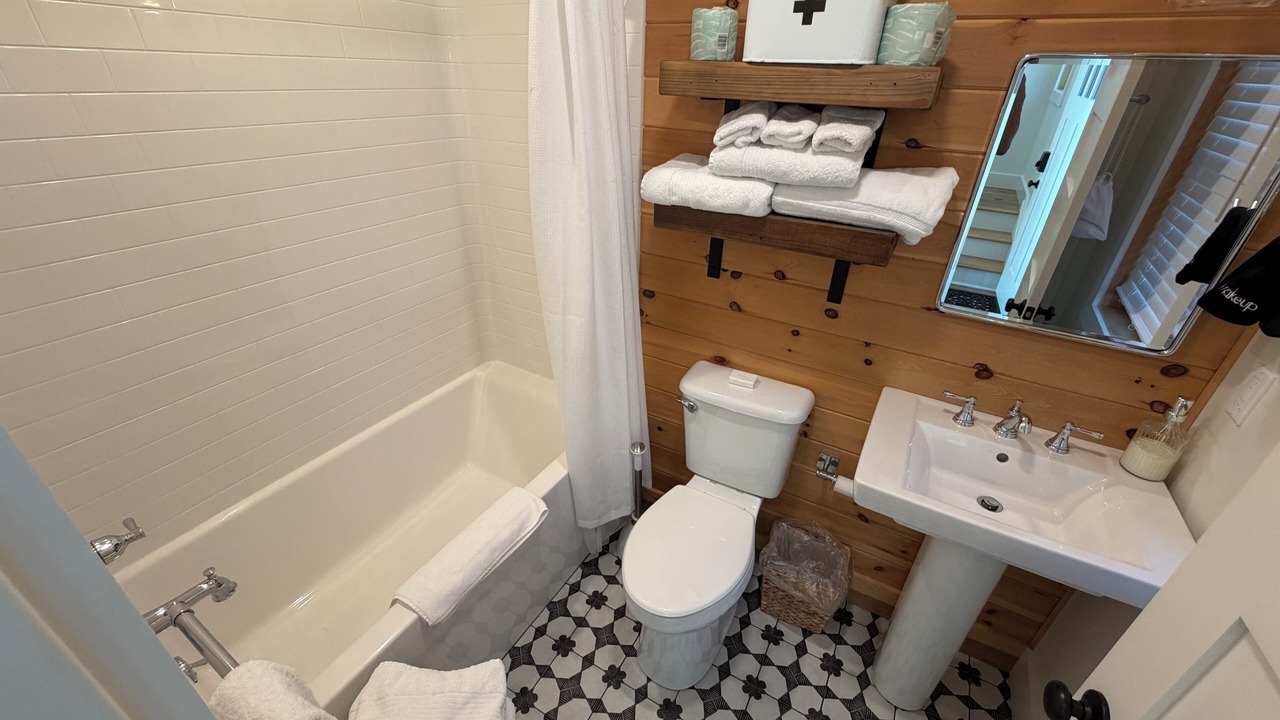Photo of Bathroom in Lake George
