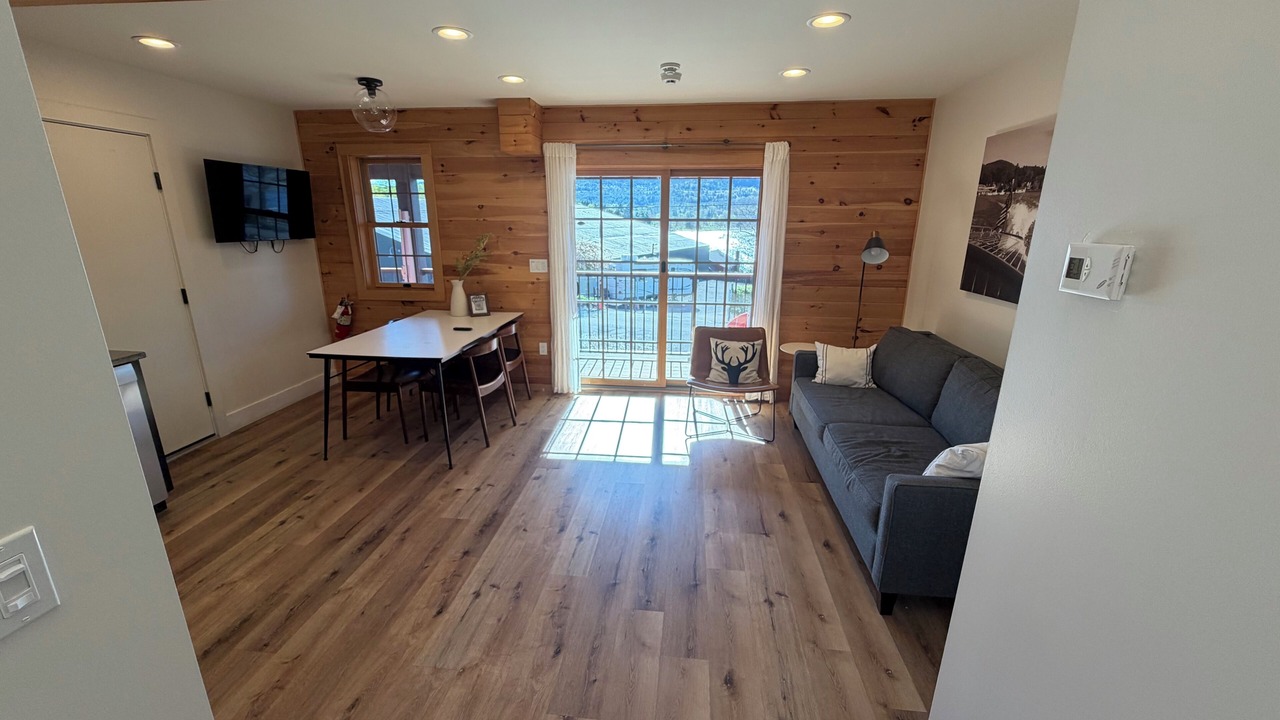 Photo of Livingroom in Lake George