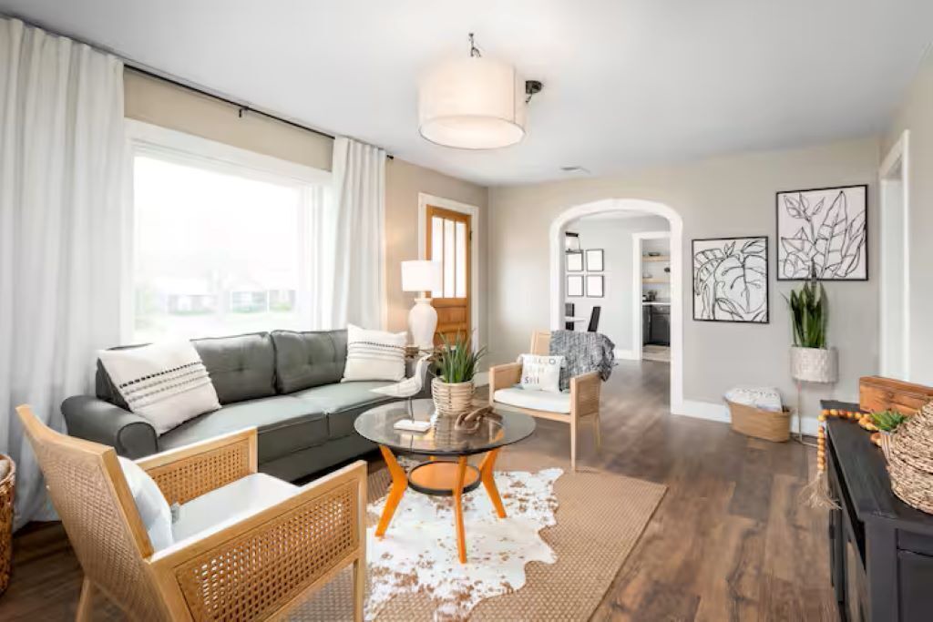 Photo of Livingroom in Lexington