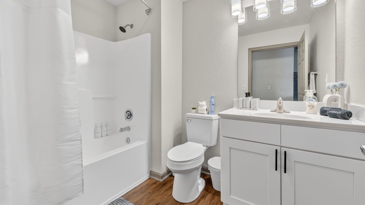 Photo of Bathroom in River Market