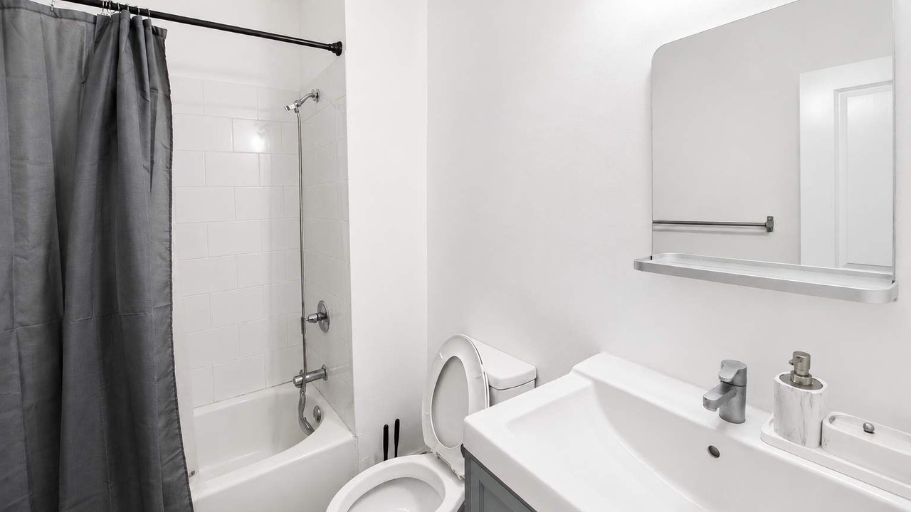 Photo of Bathroom in The Gate