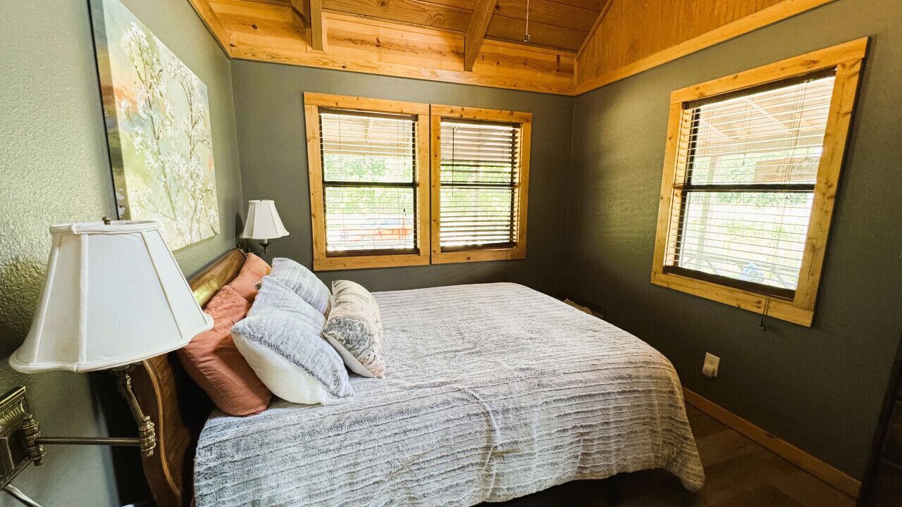 Photo of Bedroom in Guion