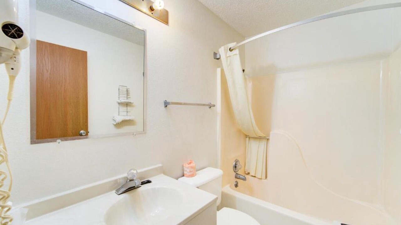 Photo of Bathroom in Kingdom City