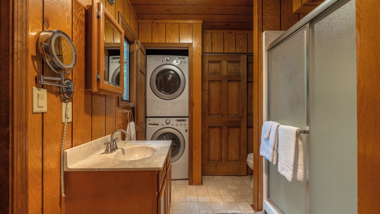Photo of Bathroom in Innsbrook