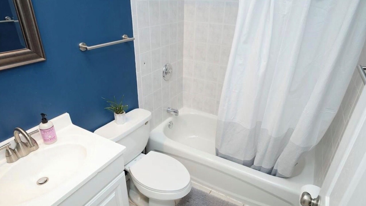 Photo of Bathroom in Benton Park