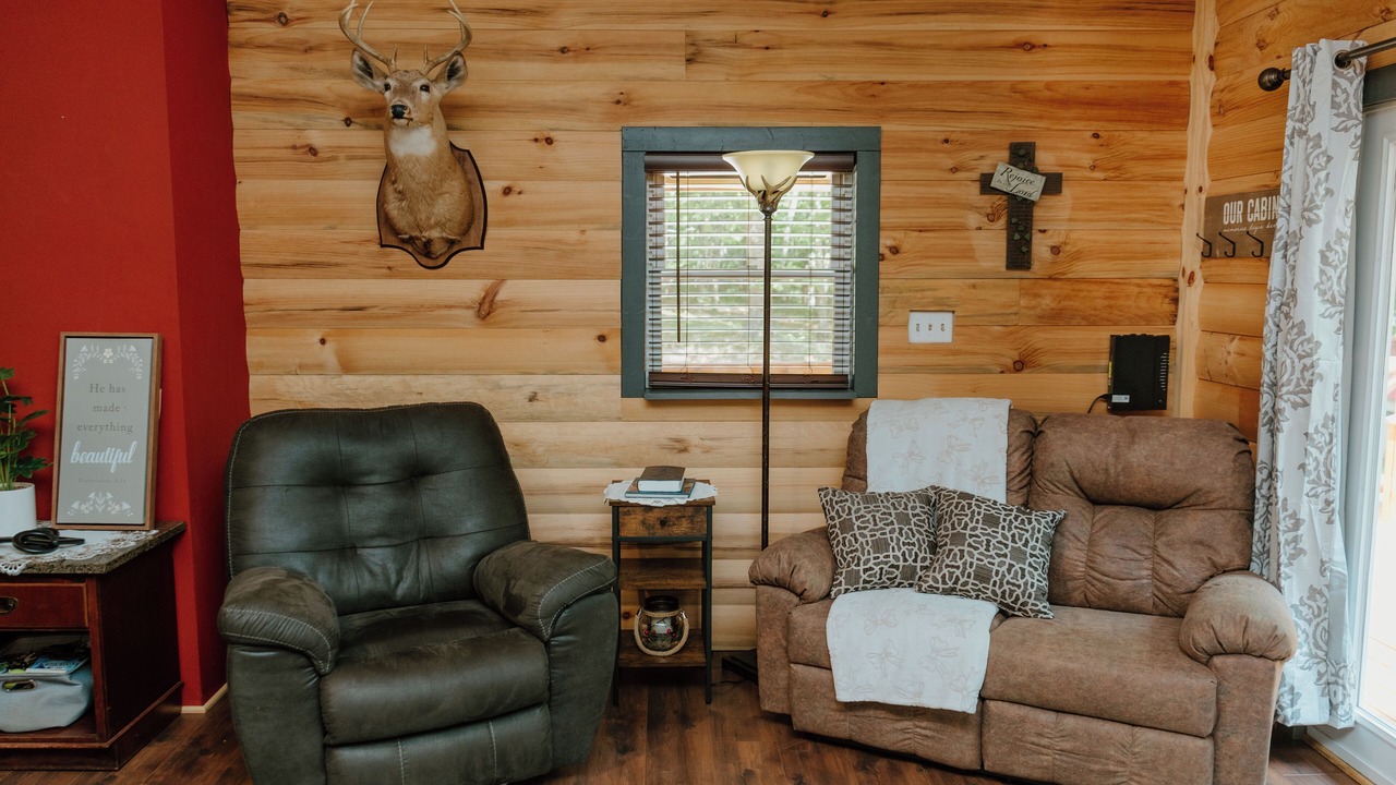 Photo of Livingroom in Shoals