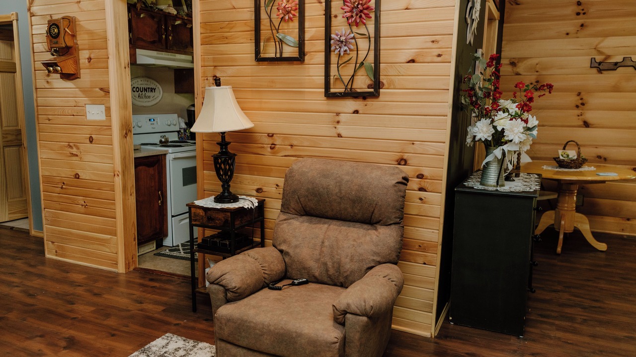 Photo of Livingroom in Shoals