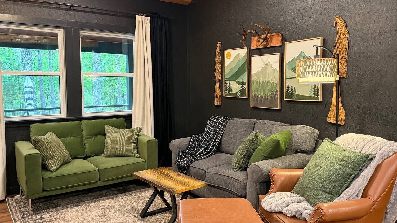 Photo of Livingroom in Board Camp