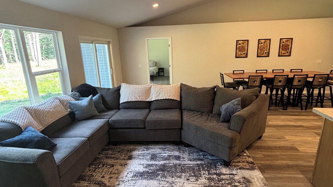 Photo of Livingroom in Nekoosa