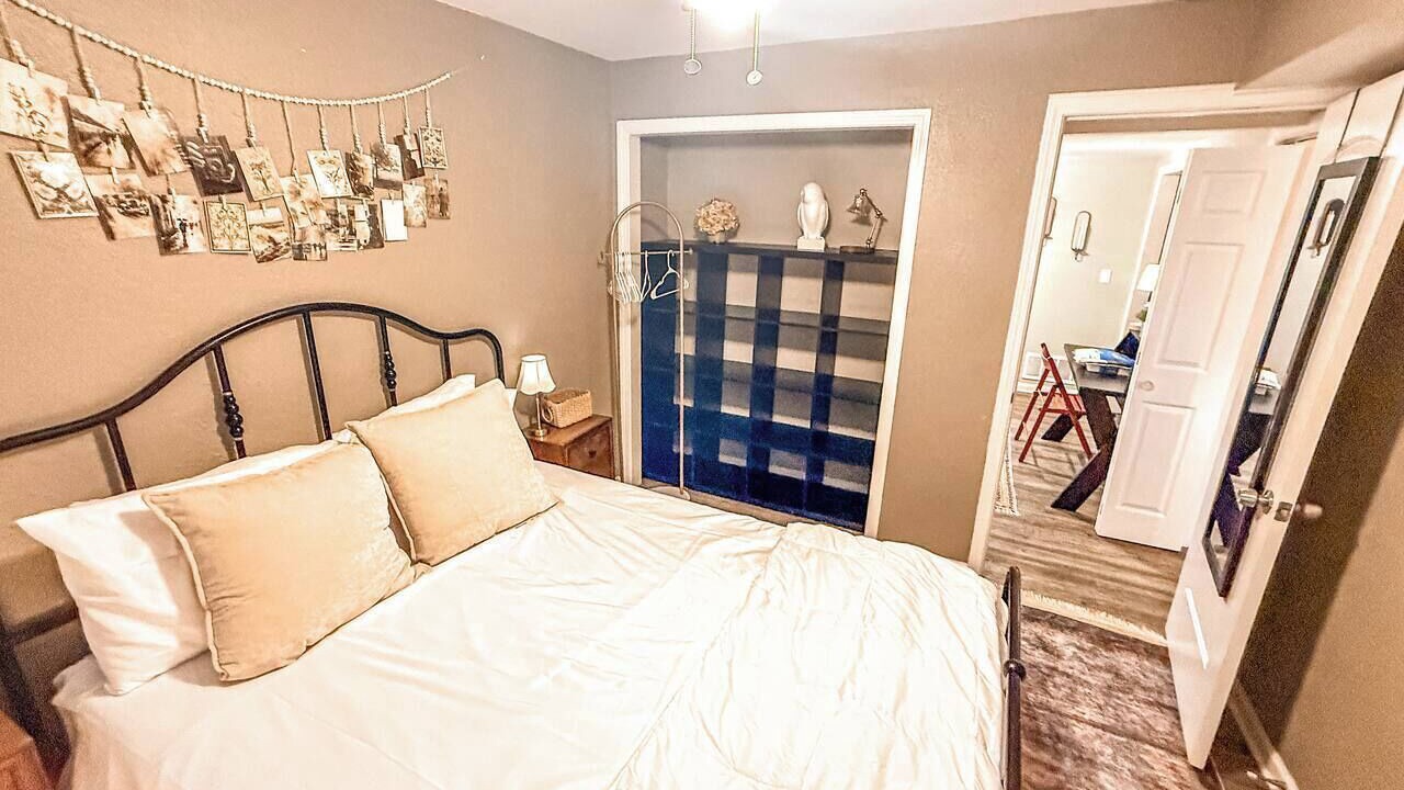 Photo of Bedroom in South Hyde Park