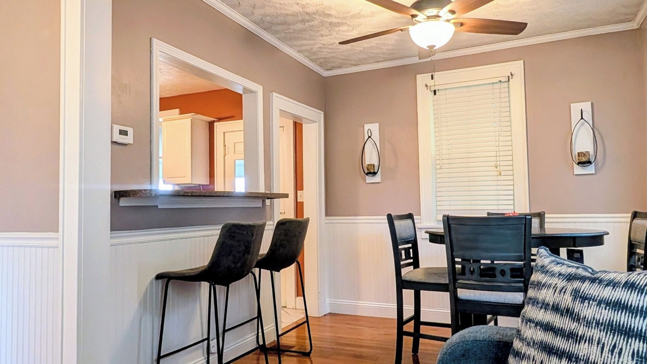 Photo of Livingroom in Blue Springs