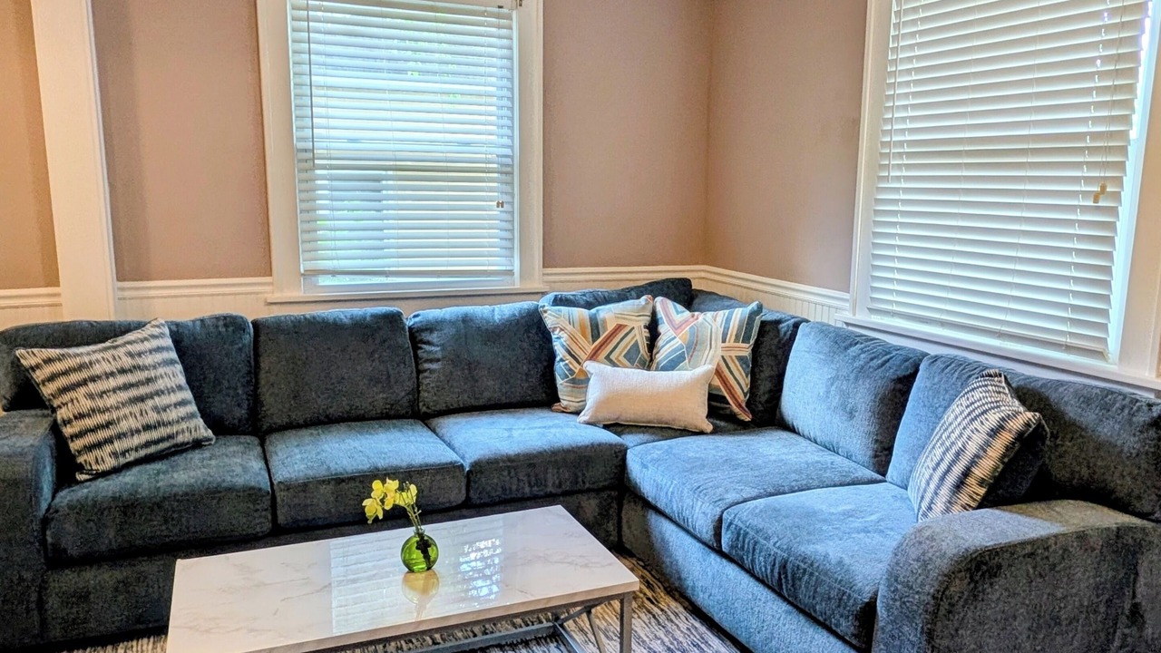 Photo of Livingroom in Blue Springs
