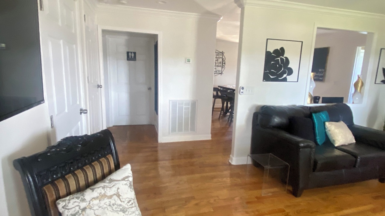 Photo of Livingroom in Hendersonville