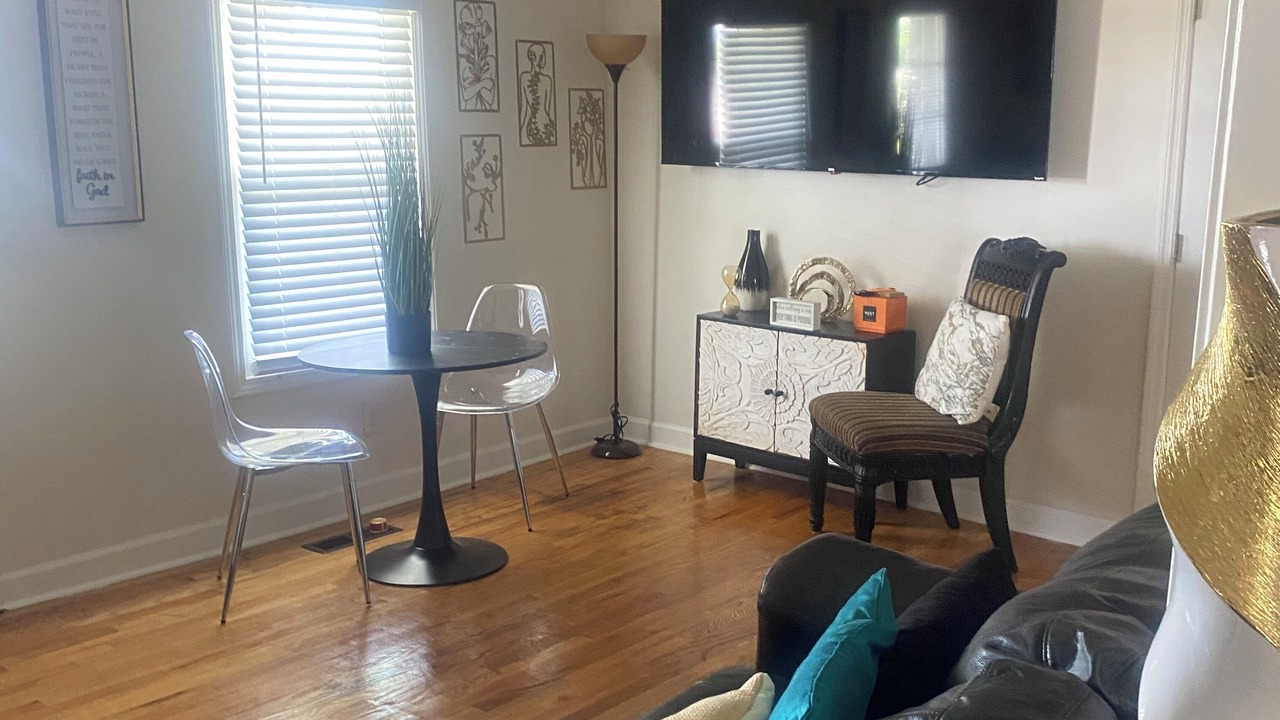Photo of Livingroom in Hendersonville