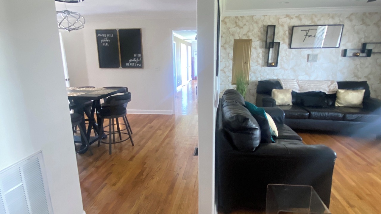Photo of Livingroom in Hendersonville