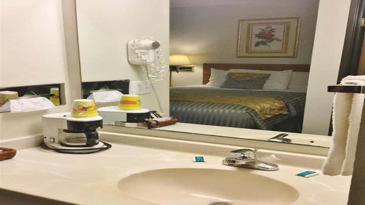 Photo of Bathroom in Fulton