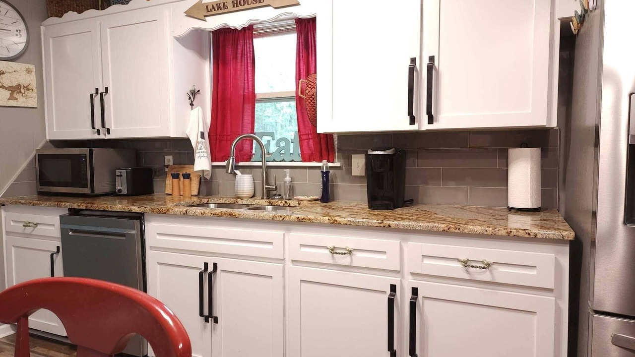 Photo of Kitchen in Bee Branch