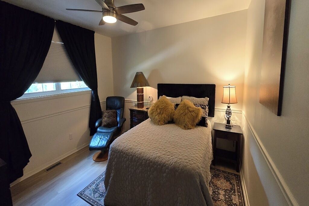 Photo of Bedroom in Poplar Bluff