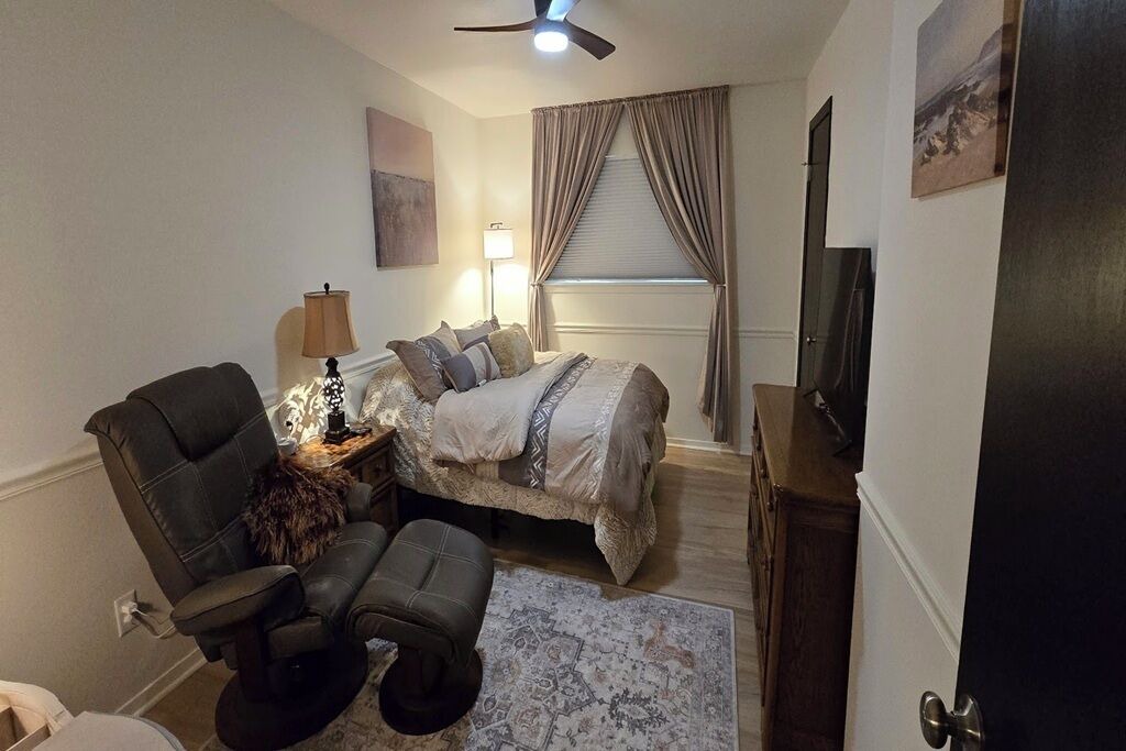 Photo of Bedroom in Poplar Bluff