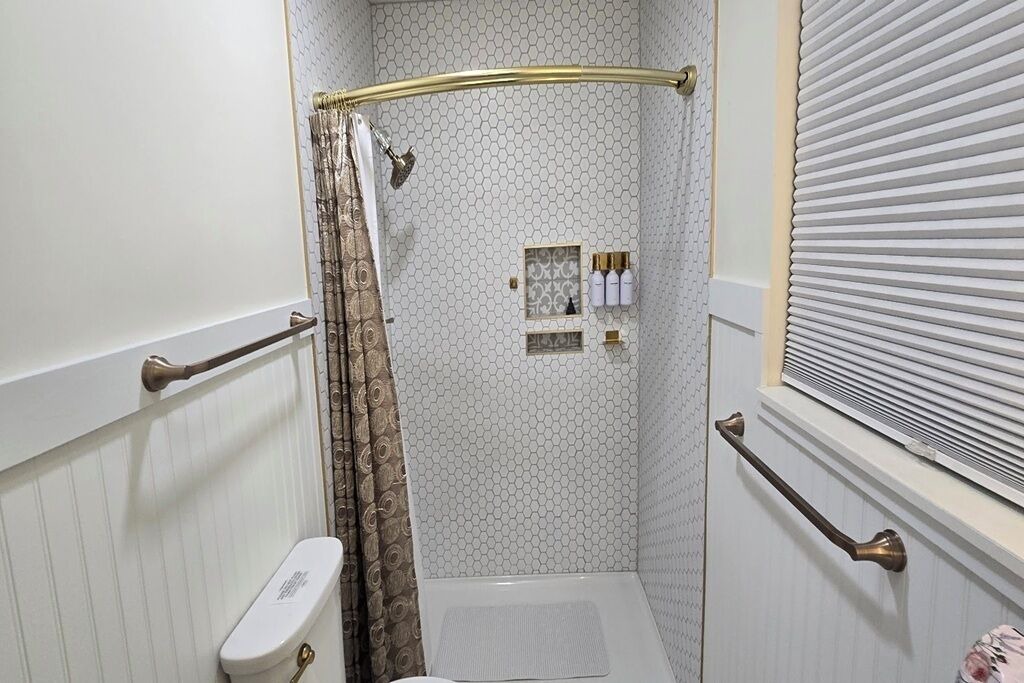Photo of Bathroom in Poplar Bluff