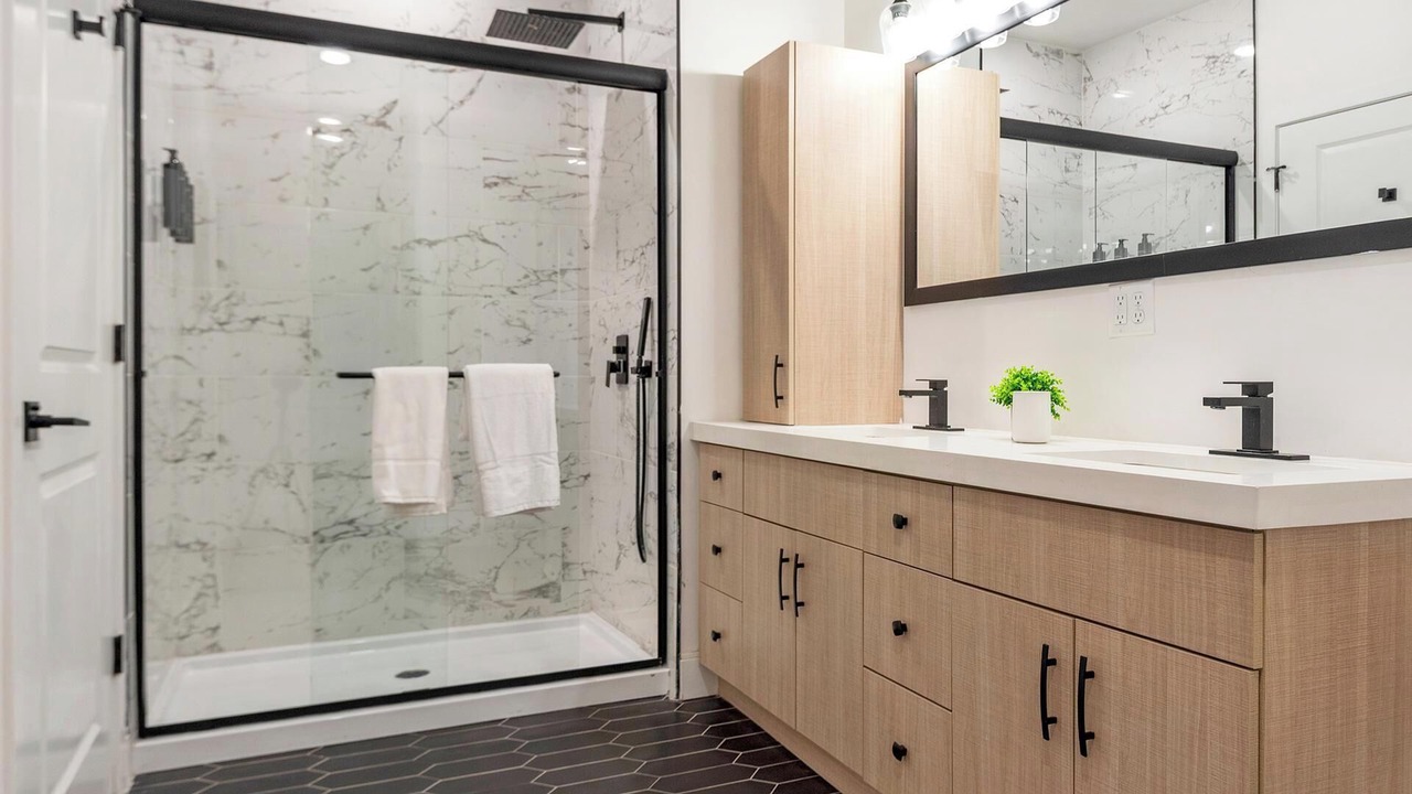 Photo of Bathroom in DeBaliviere Place