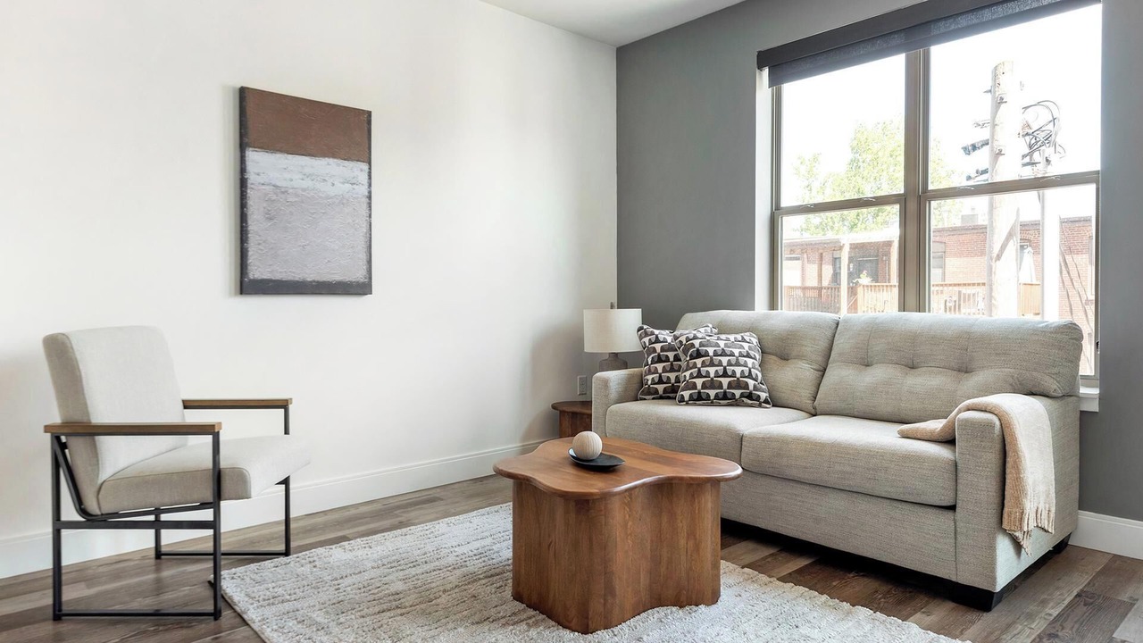 Photo of Livingroom in DeBaliviere Place