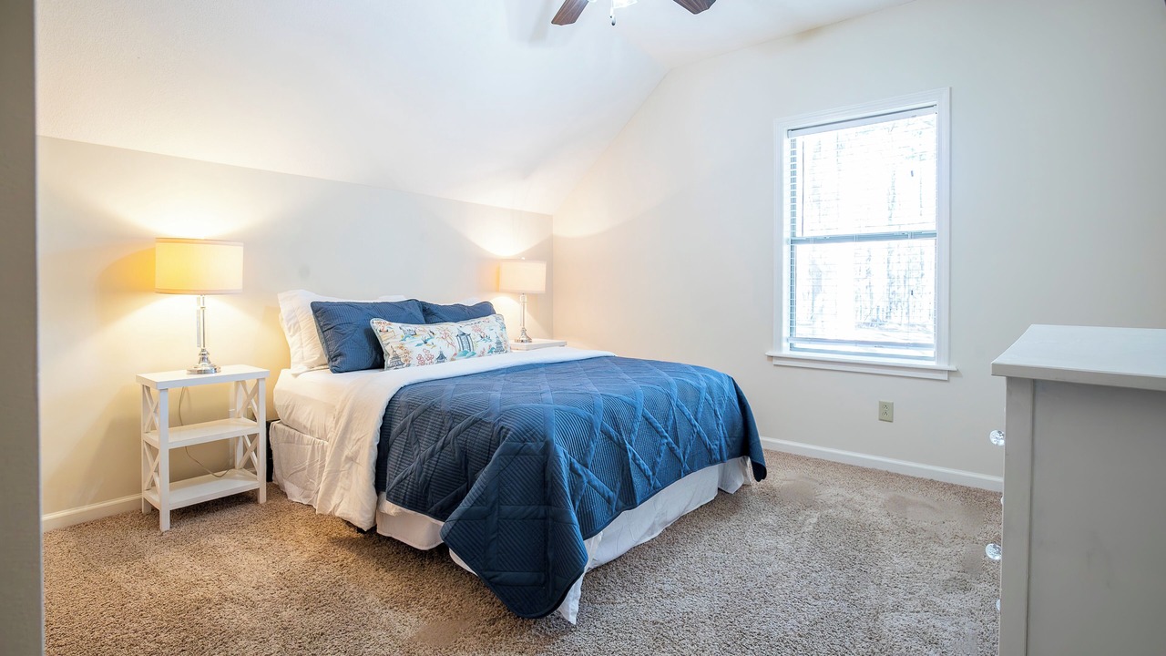 Photo of Bedroom in Lafayette County