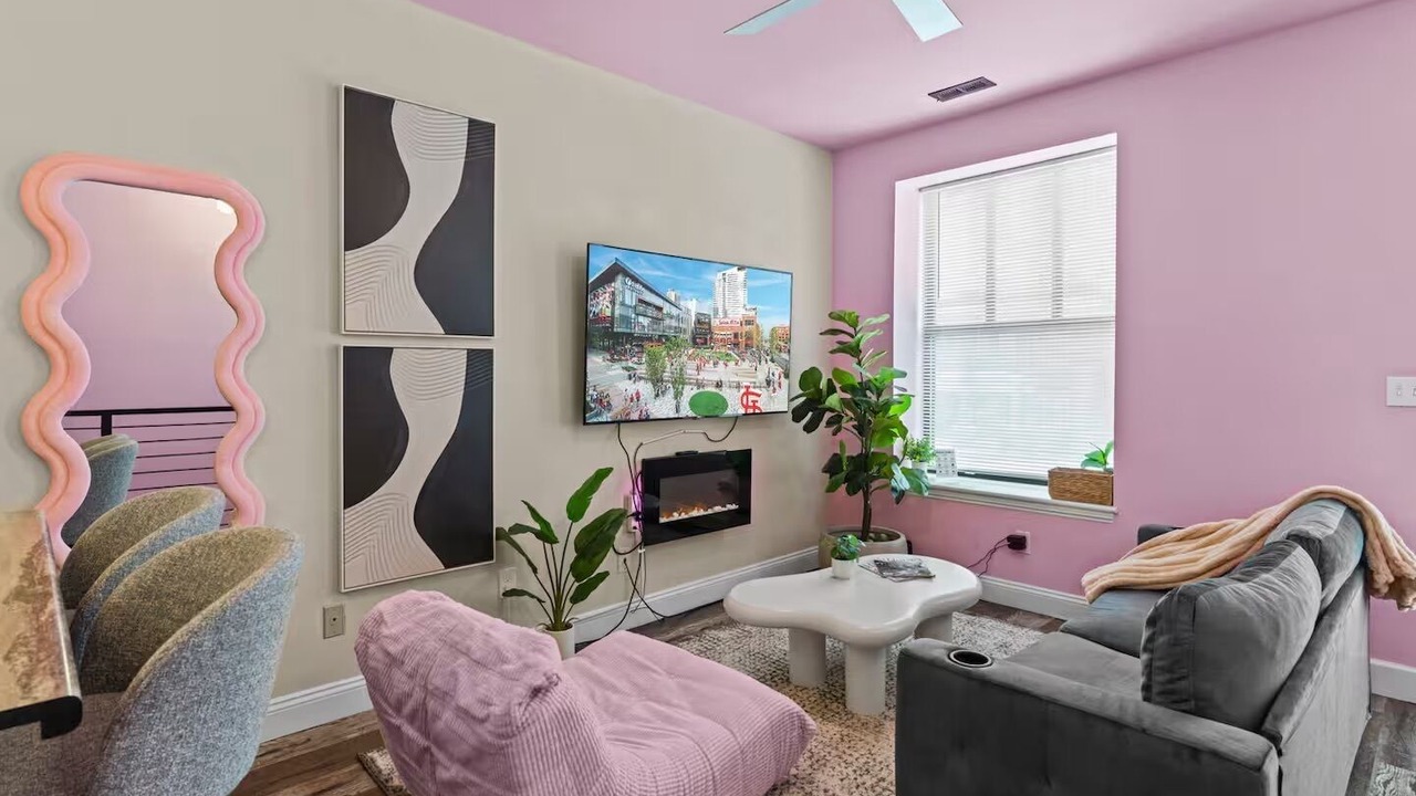 Photo of Livingroom in Shaw