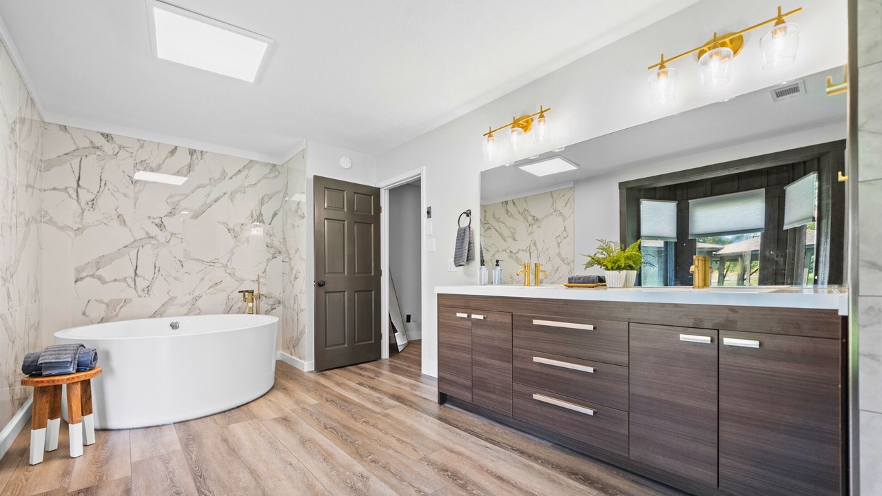 Photo of Bathroom in Piney