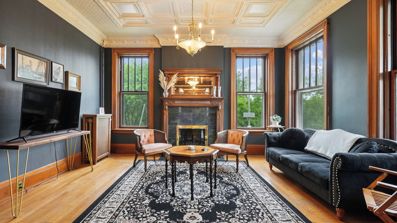 Photo of Livingroom in Dubuque