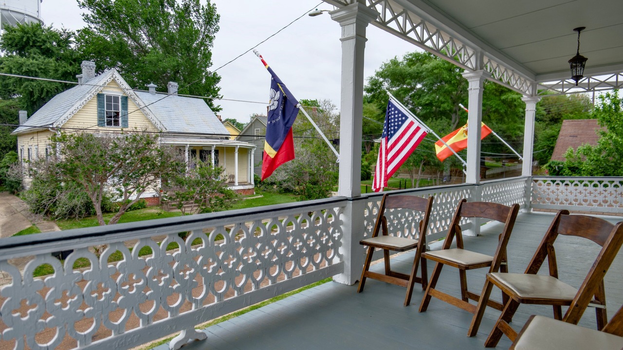 Photo of Patio Balcony in Natchez