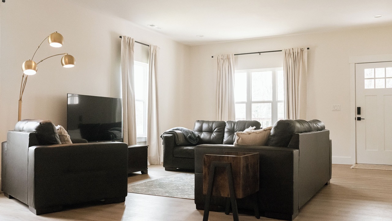 Photo of Livingroom in Lowell