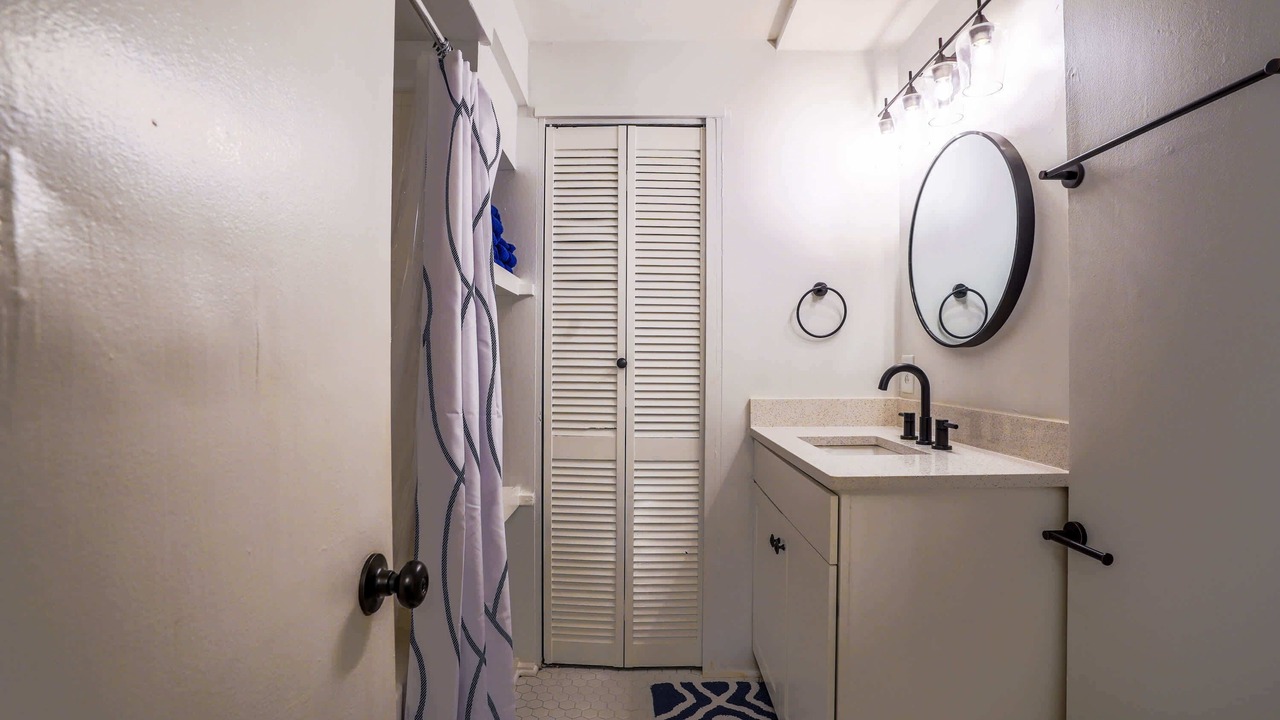 Photo of Bathroom in Hillwood