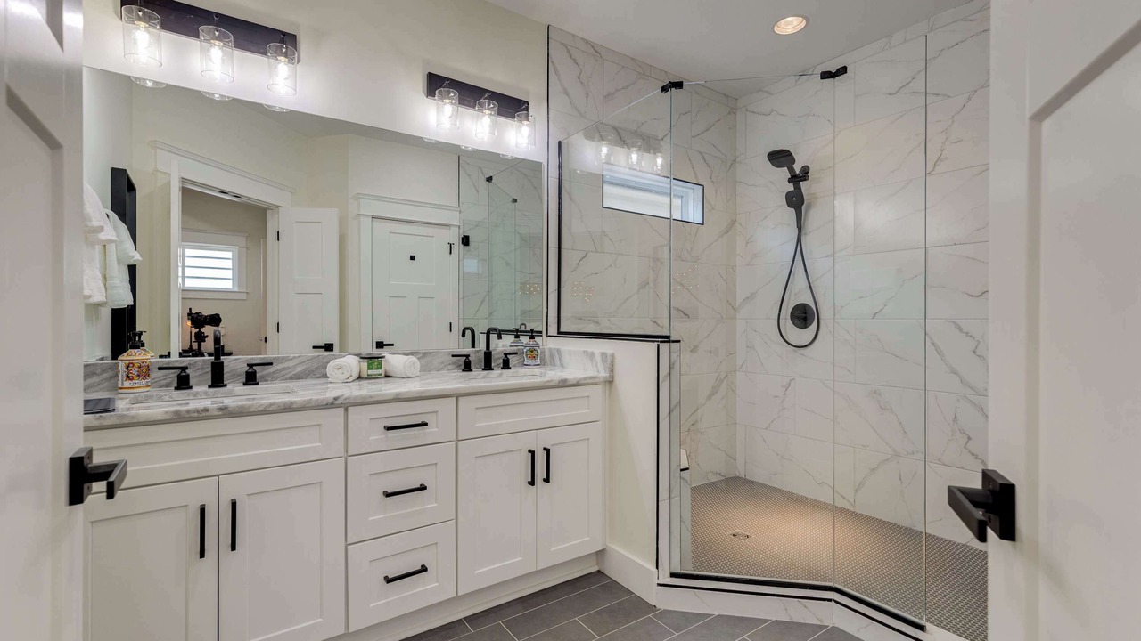 Photo of Bathroom in Cleveland Park