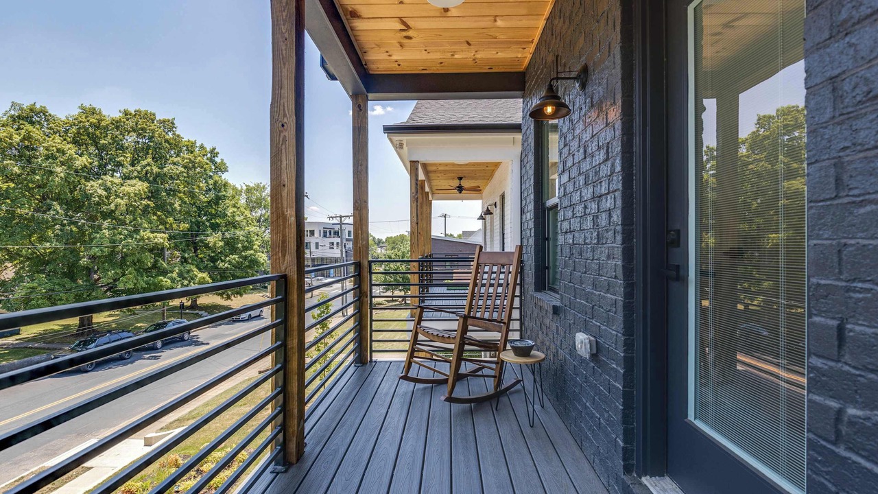 Photo of Patio Balcony in Cleveland Park
