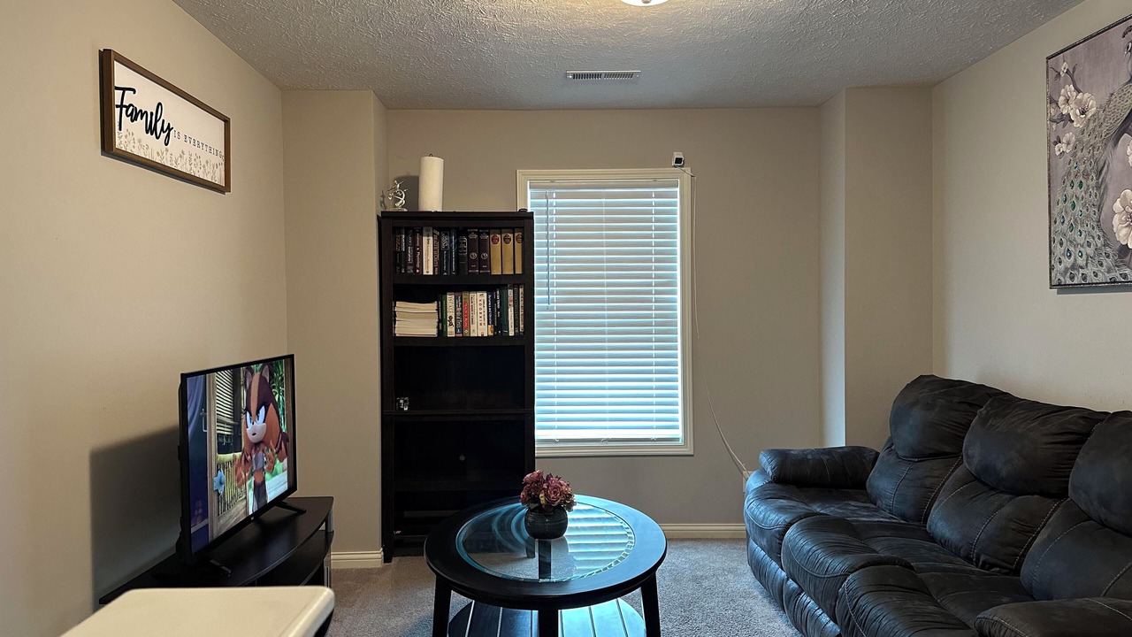 Photo of Livingroom in Evansville