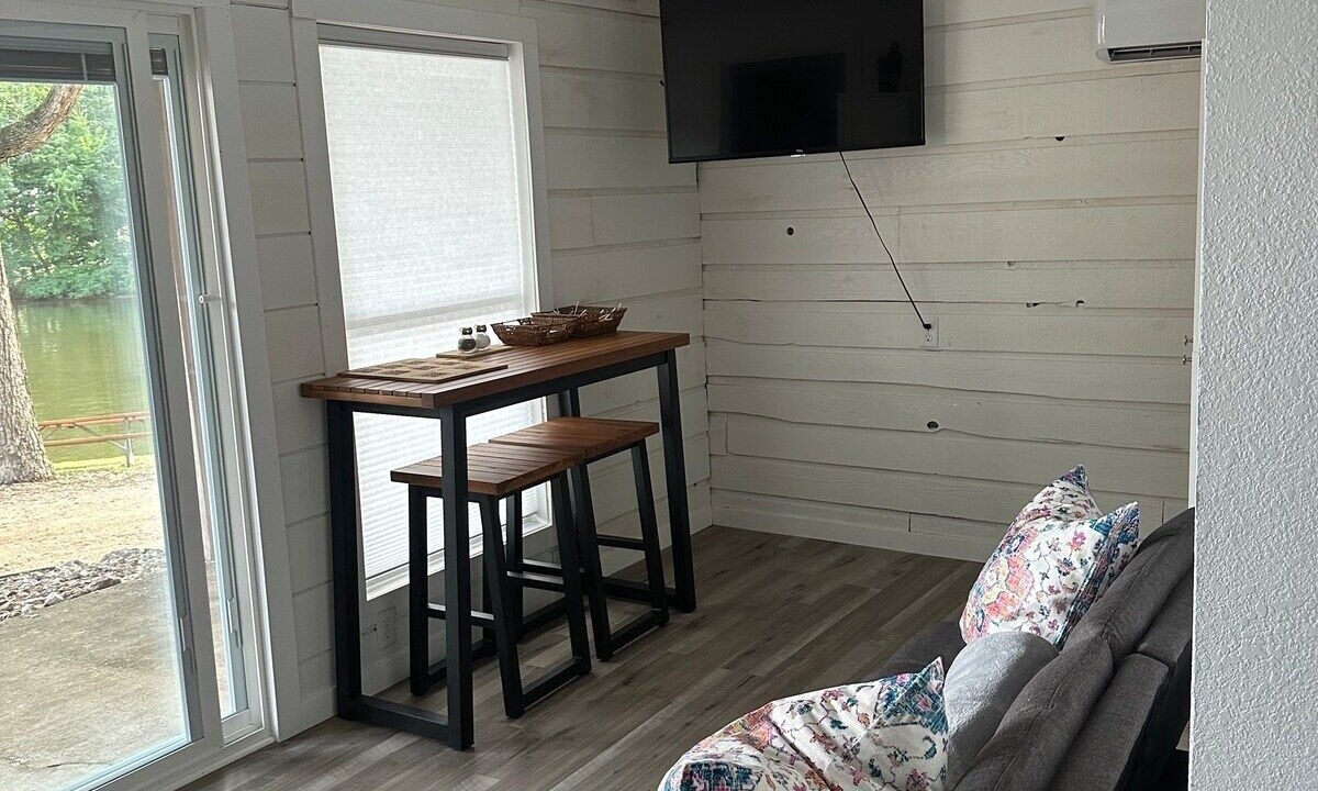Photo of Livingroom in Sunrise Beach