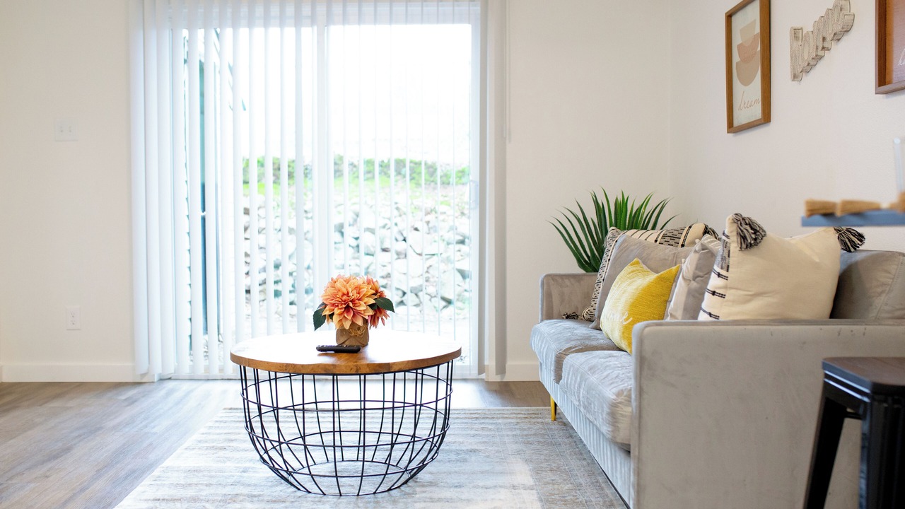 Photo of Livingroom in Capital View