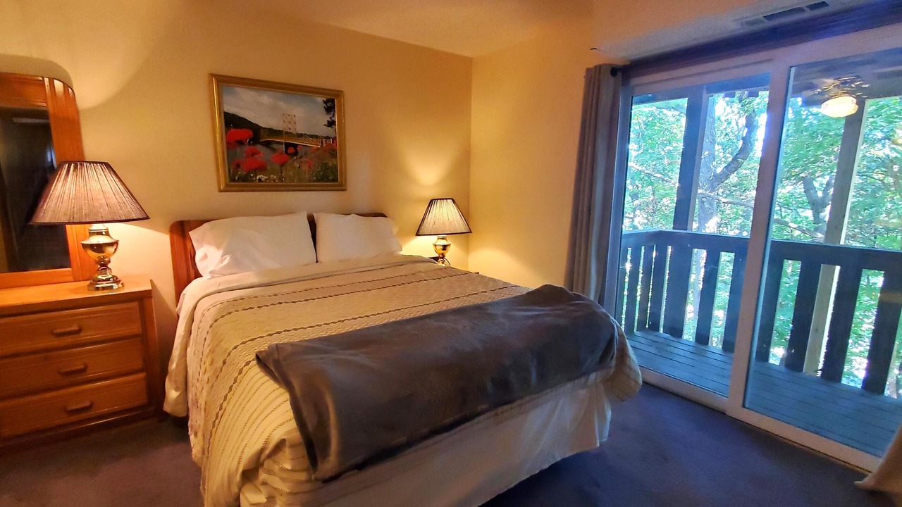 Photo of Bedroom in Holiday Island